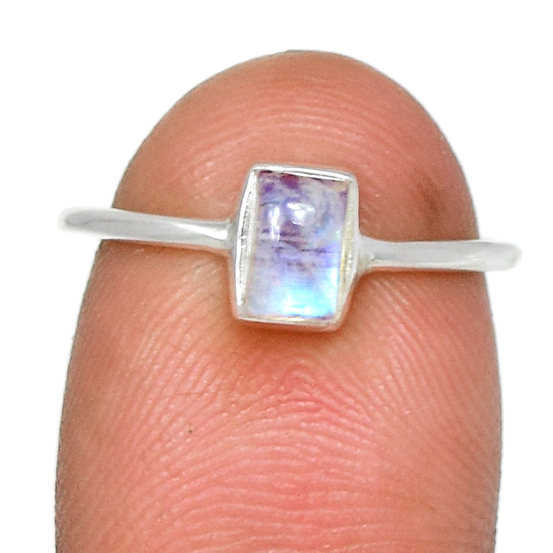 Small Plain - Blue Fire Moonstone Ring - BFMR2670