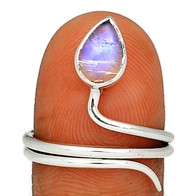 Small Plain - Blue Fire Moonstone Ring - BFMR894