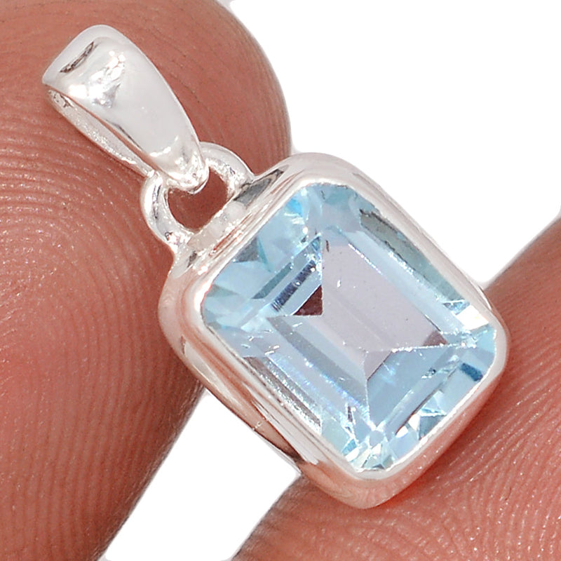 0.7" Blue Topaz Pendants - BLTP12
