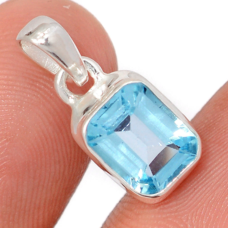 0.7" Blue Topaz Pendants - BLTP1620