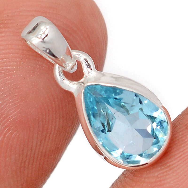 0.7" Blue Topaz Pendants - BLTP1625