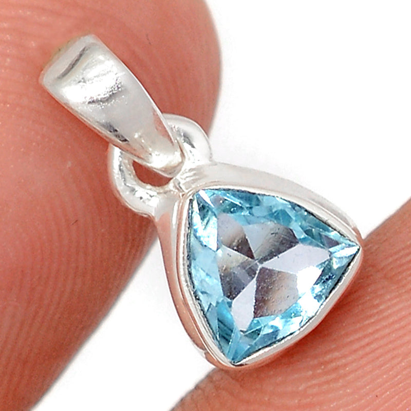 0.6" Blue Topaz Pendants - BLTP1626