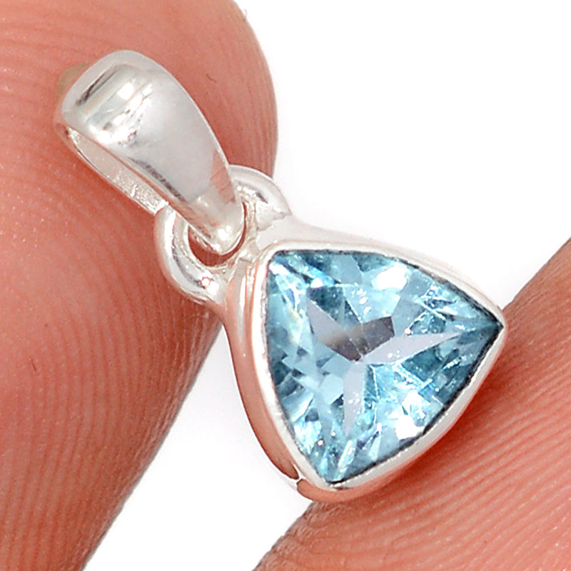 0.6" Blue Topaz Pendants - BLTP1629