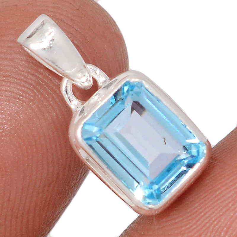 0.7" Blue Topaz Pendants - BLTP16