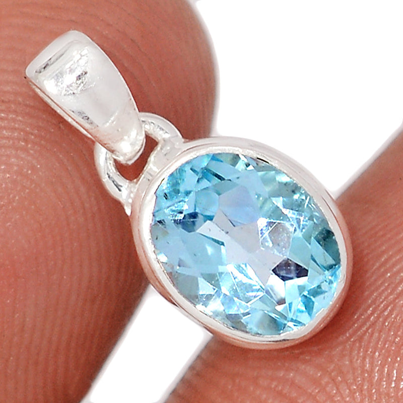 0.7" Blue Topaz Pendants - BLTP24