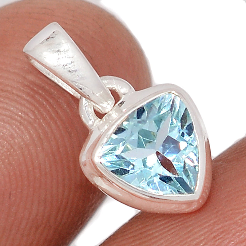 0.6" Blue Topaz Pendants - BLTP48