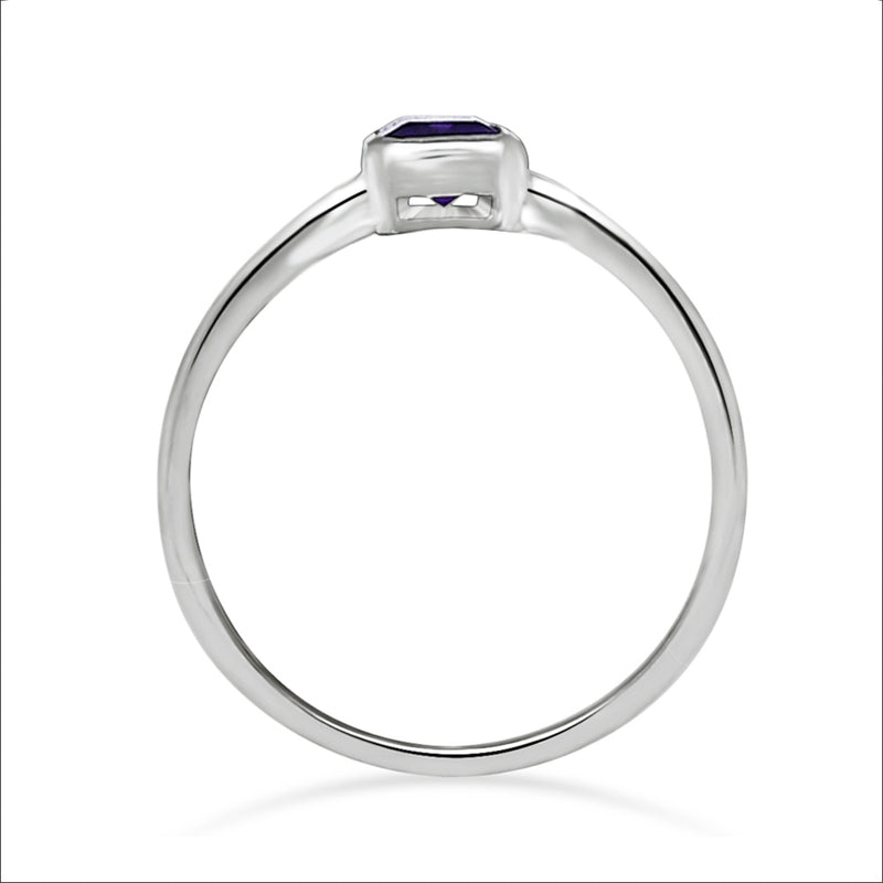 6*4 MM Octo - Iolite Ring - CB-R814I Catalogue