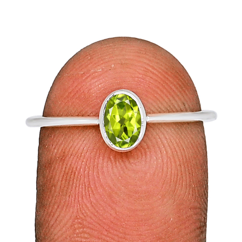 6*4 MM Oval - Peridot Ring - CB-R820P Catalogue