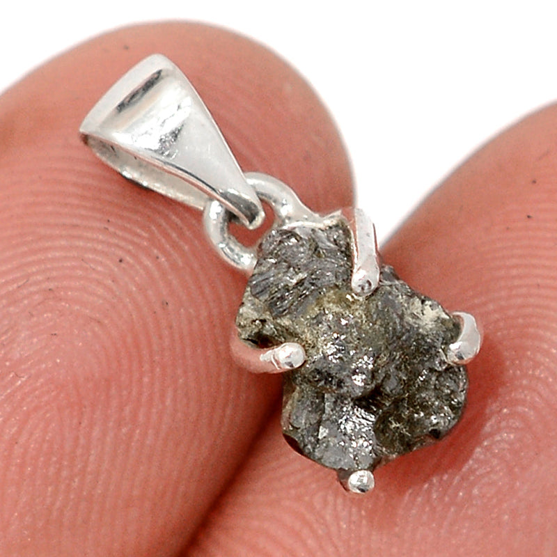 0.6" Claw - Diamond Rough Pendants - DDRP245