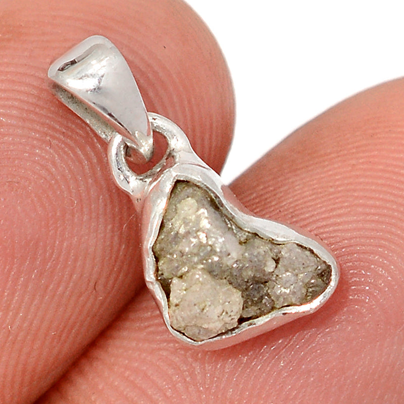 0.6" Diamond Rough Pendants - DDRP275