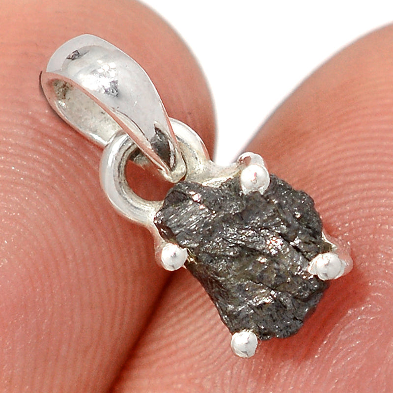 0.6" Claw - Diamond Rough Pendants - DDRP318