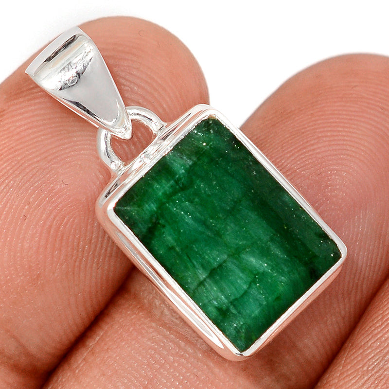1.1" Treated Emerald Pendants - EMEP2306