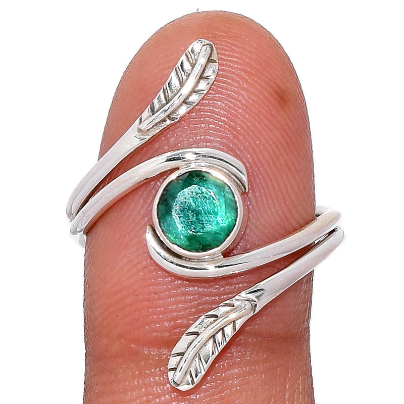 Leaves - Emerald Ring - EMER588