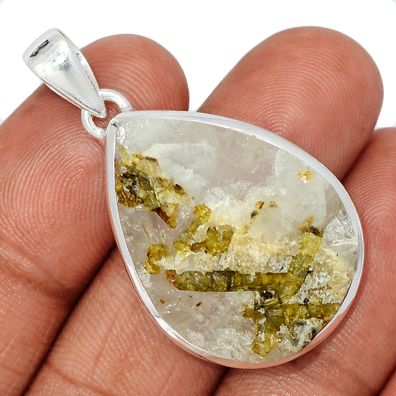 1.6" Green Tourmaline In Quartz Pendants - GEQP264