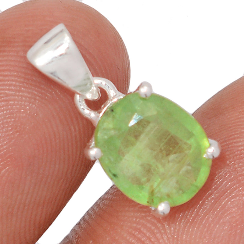 0.7" Claw - Green Kyanite Faceted Pendants - GKFP322