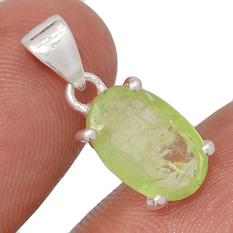 0.8" Claw - Green Kyanite Faceted Pendants - GKFP330