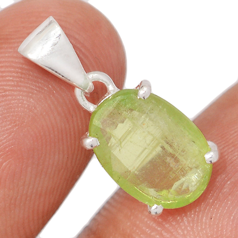 0.8" Claw - Green Kyanite Faceted Pendants - GKFP340