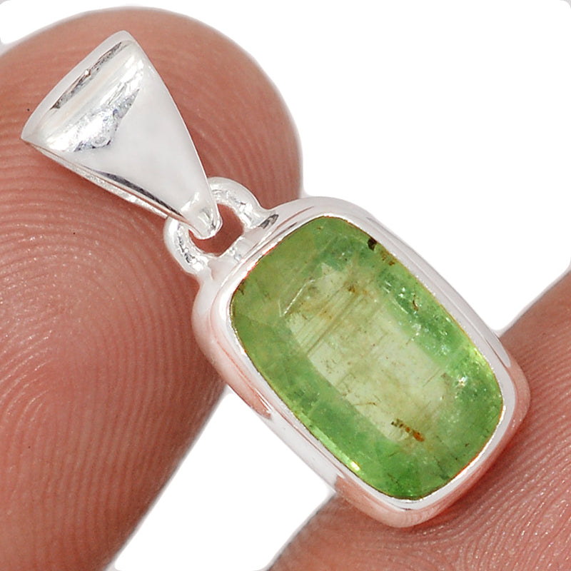0.8" Green Kyanite Faceted Pendants - GKFP372