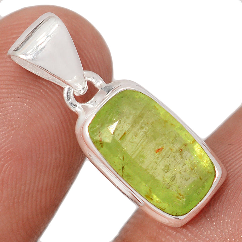 1" Green Kyanite Faceted Pendants - GKFP373