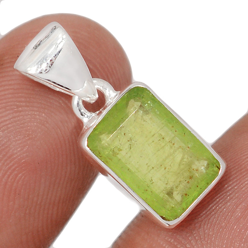 0.8" Green Kyanite Faceted Pendants - GKFP375