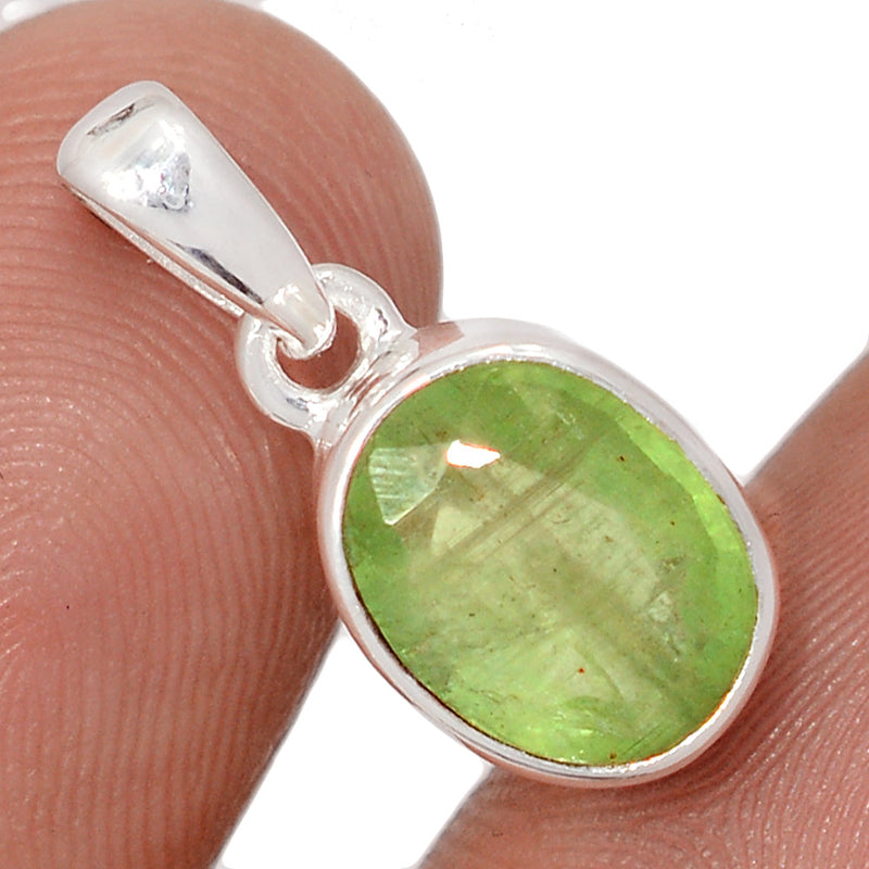 0.8" Green Kyanite Faceted Pendants - GKFP380