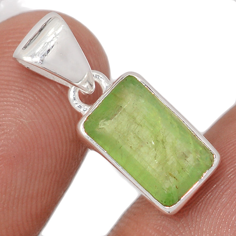 0.8" Green Kyanite Faceted Pendants - GKFP381