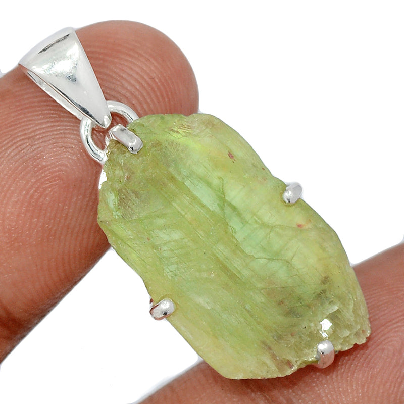 1.5" Claw - Green Kyanite Rough Pendants - GKRP663