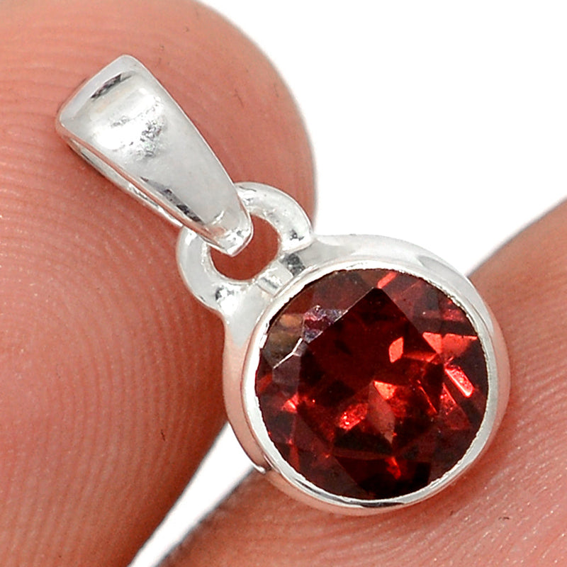 0.6" Garnet Faceted Pendants - GNFP412