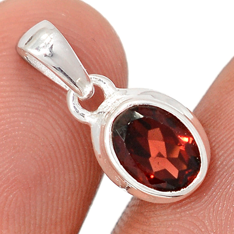 0.7" Garnet Faceted Pendants - GNFP427