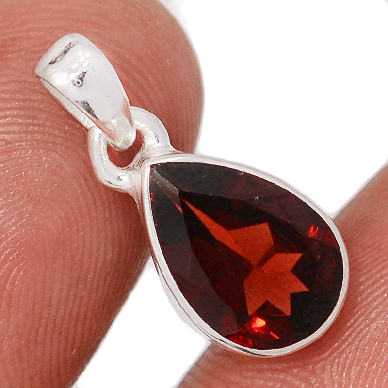 0.8" Garnet Faceted Pendants - GNFP431