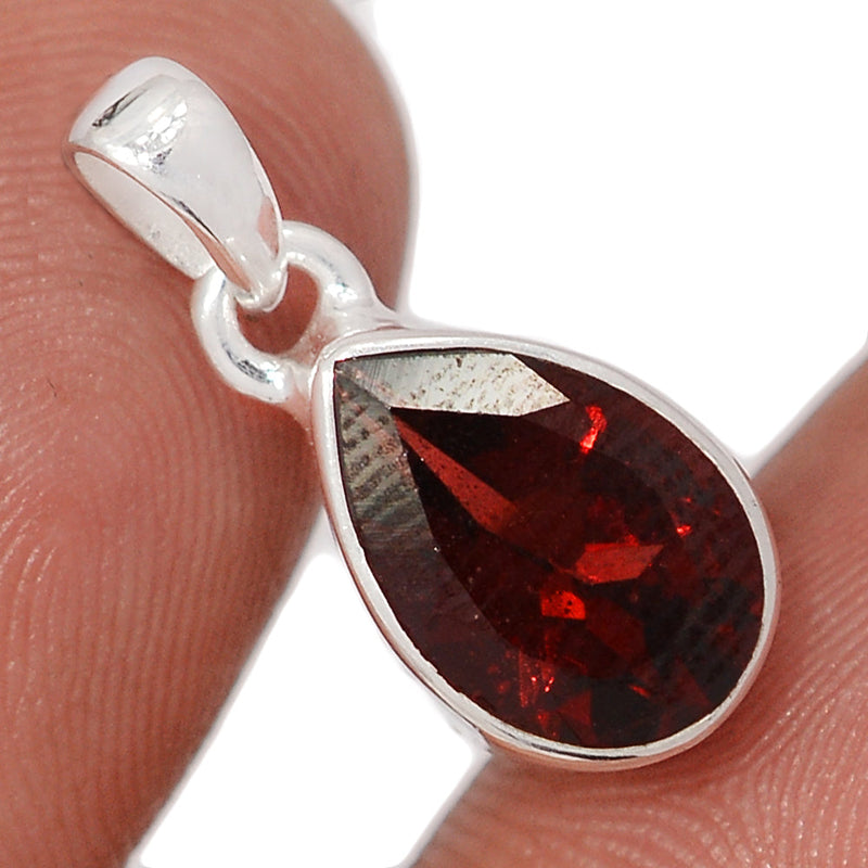 0.8" Garnet Faceted Pendants - GNFP438