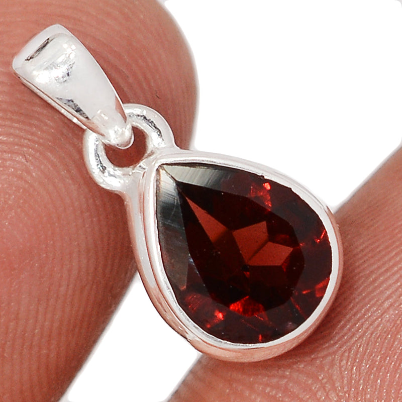 0.7" Garnet Faceted Pendants - GNFP454