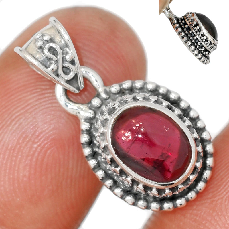 1" Fine Filigree - Garnet Cab Pendants - GRCP417