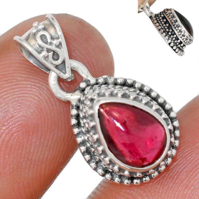1" Fine Filigree - Garnet Cab Pendants - GRCP435