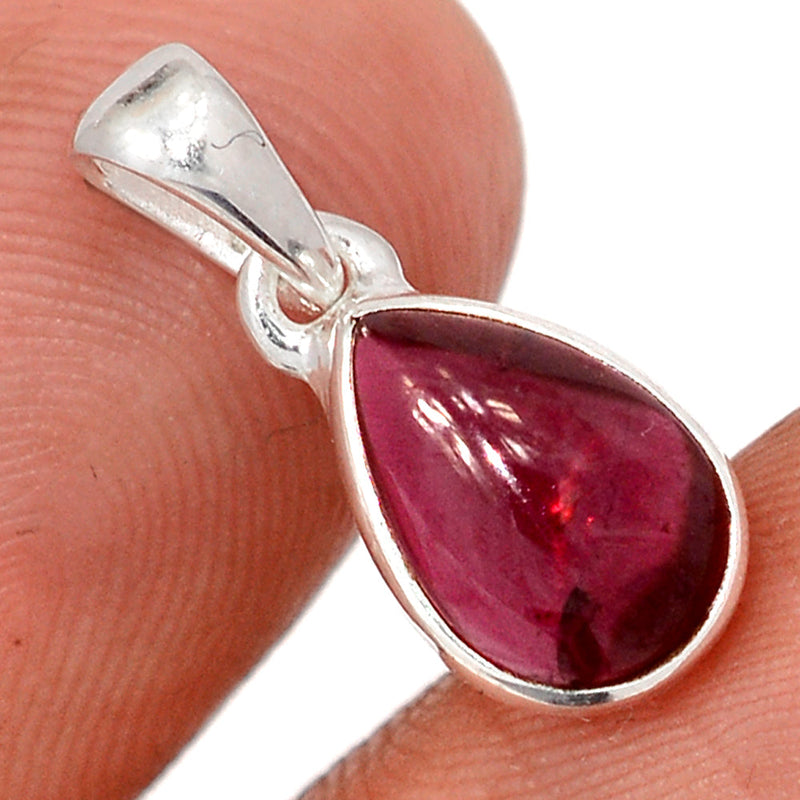 0.7" Garnet Cabochon Pendants - GRCP439