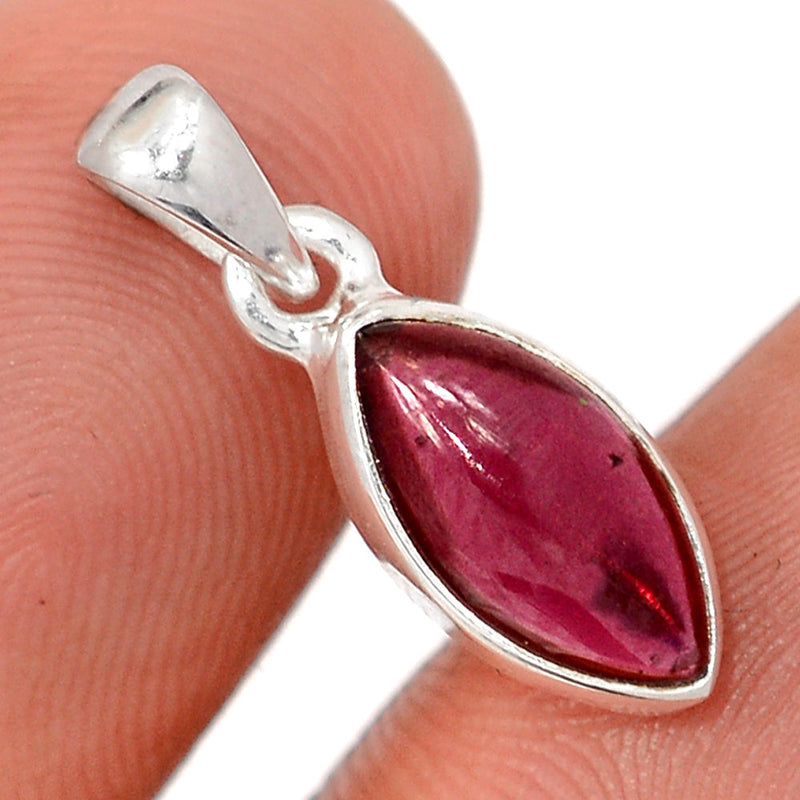 0.8" Garnet Cabochon Pendants - GRCP444