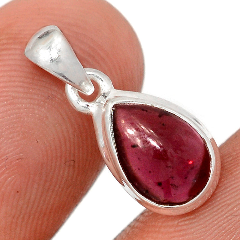 0.7" Garnet Cabochon Pendants - GRCP446