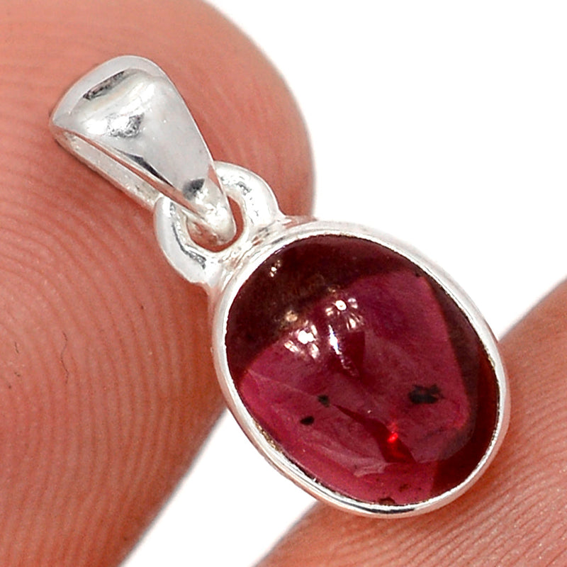 0.7" Garnet Cabochon Pendants - GRCP464