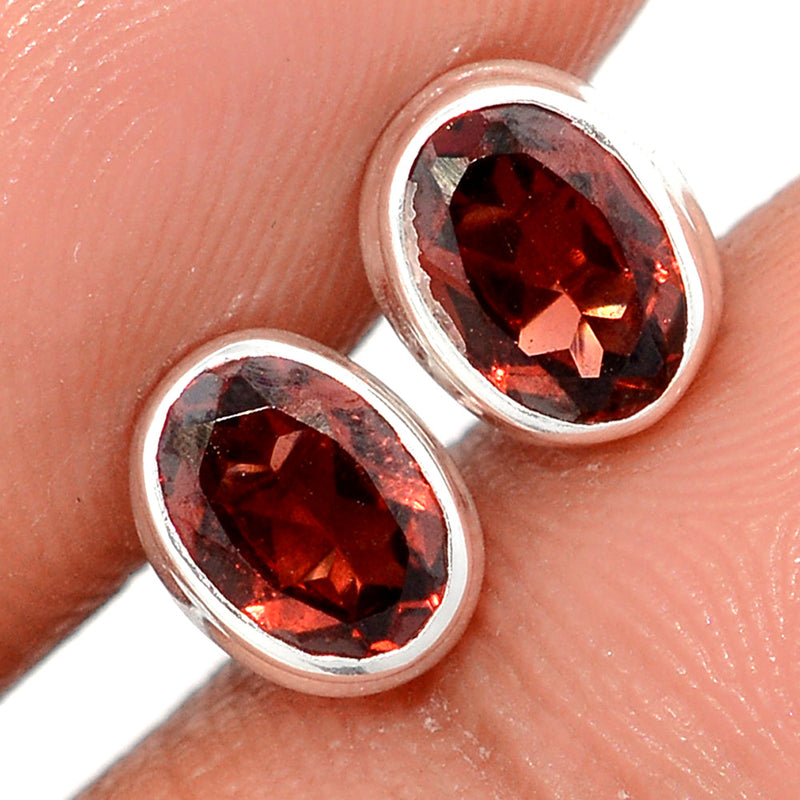 Garnet Faceted Studs - GRFS732