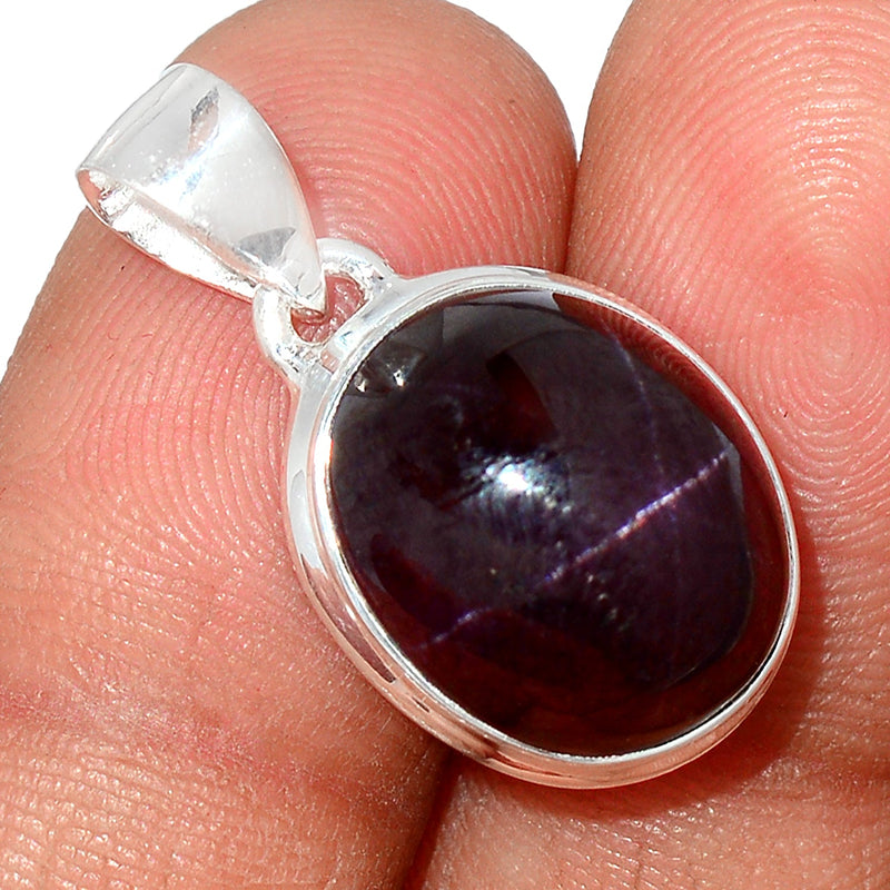 1" Garnet Star Pendants - GSTP456