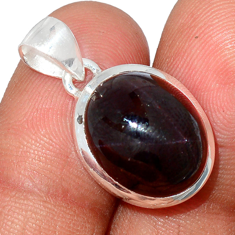 1" Garnet Star Pendants - GSTP458