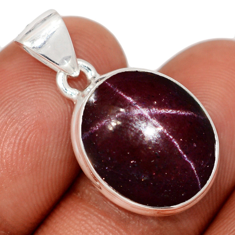 1.1" Garnet Star Pendants - GSTP483
