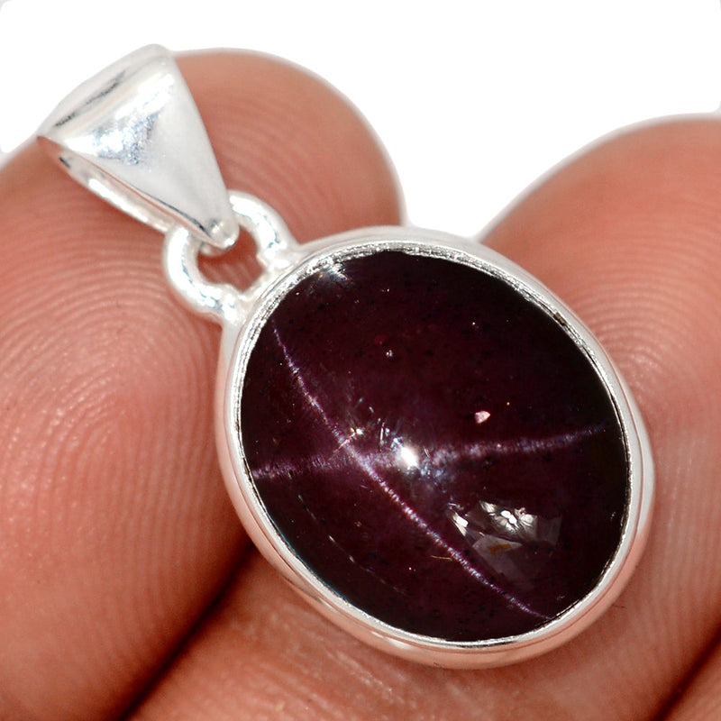 1.1" Garnet Star Pendants - GSTP490