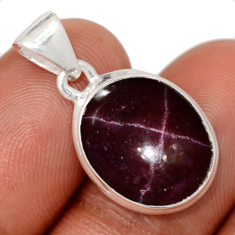 1.1" Garnet Star Pendants - GSTP496