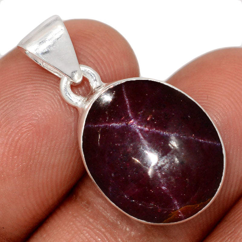 1.1" Garnet Star Pendants - GSTP507