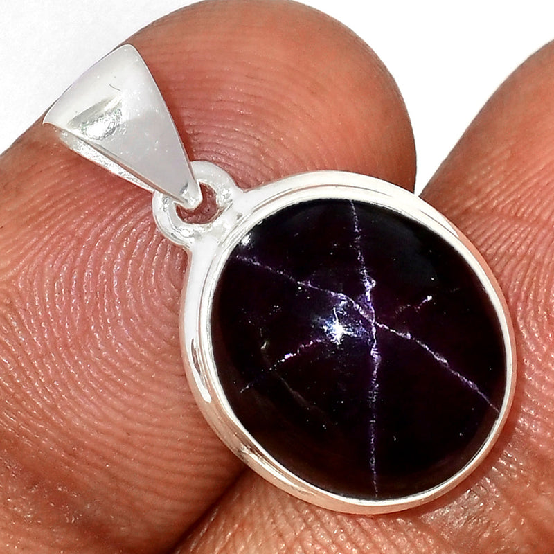 1.1" Garnet Star Pendants - GSTP514