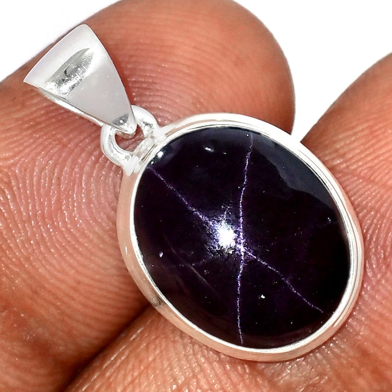 1.1" Garnet Star Pendants - GSTP526