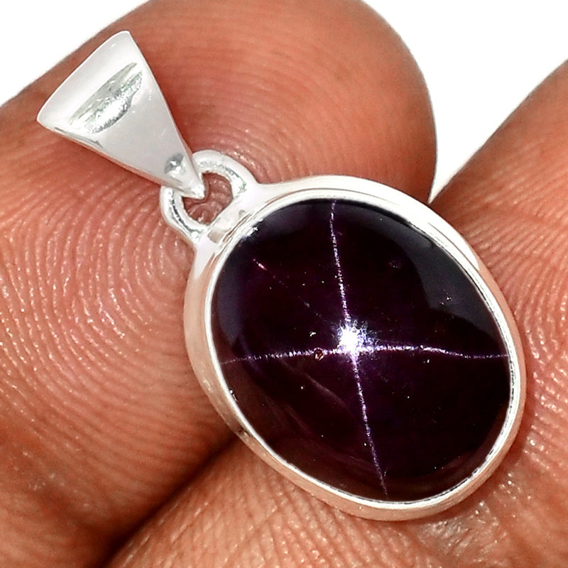 1" Garnet Star Pendants - GSTP527