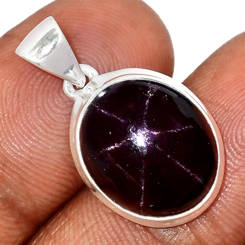 1.1" Garnet Star Pendants - GSTP528