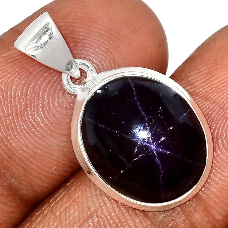 1.1" Garnet Star Pendants - GSTP533